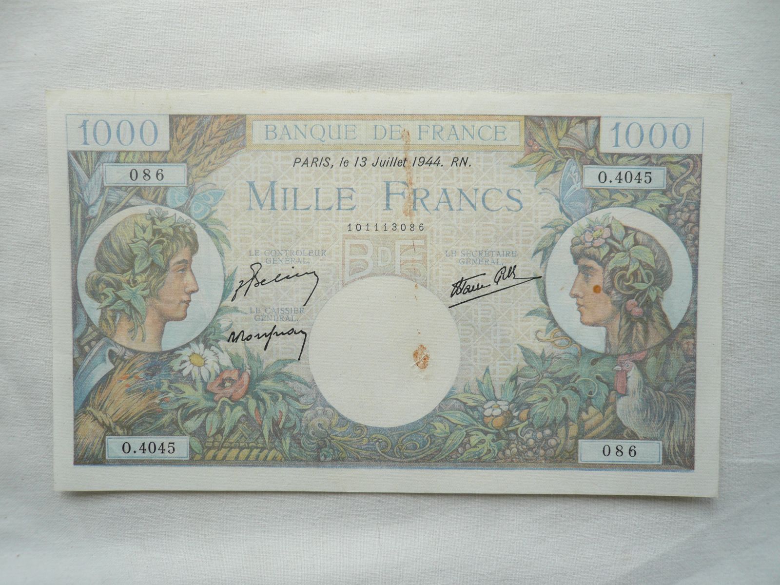 1000 Frank, 1944, Francie
