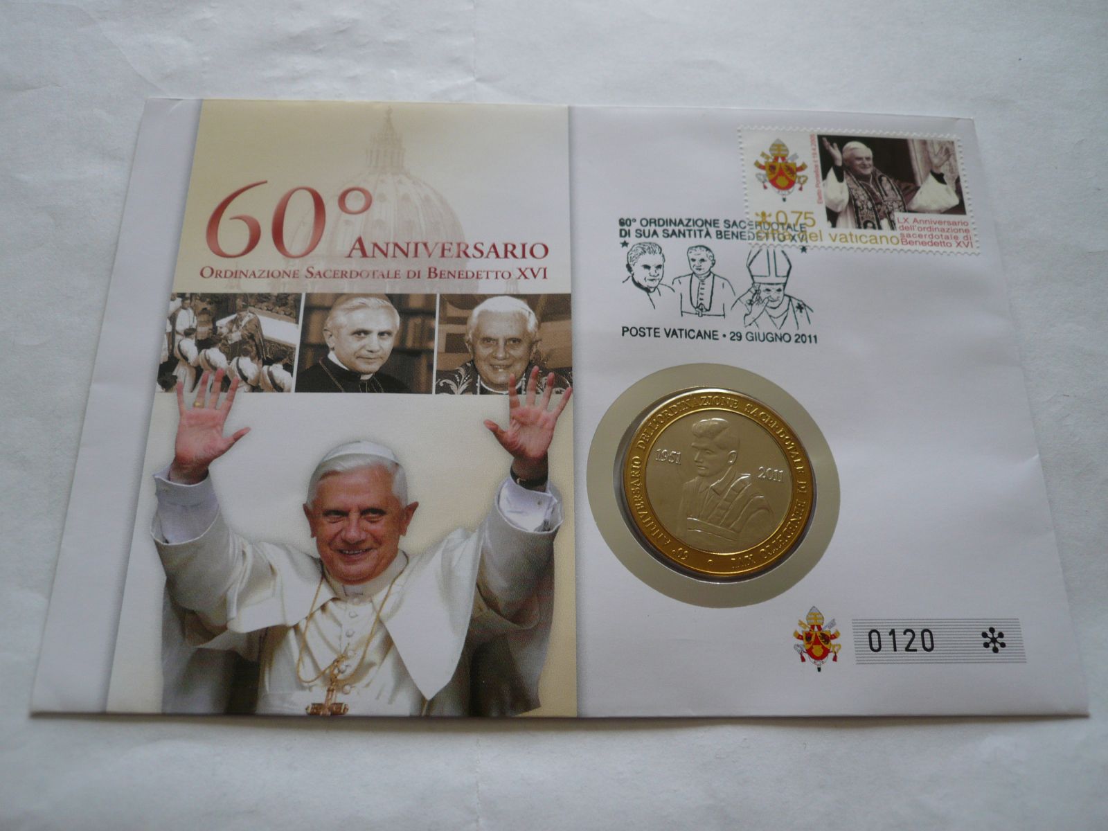 obálka 1 dne+plaketa Benedikt XVI., Vatikán