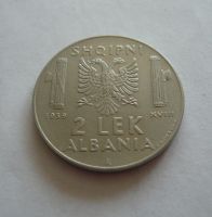 2 Tek, 1939, Albánie