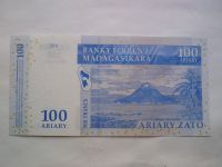 100 Ariary, 2004, Madagaskar