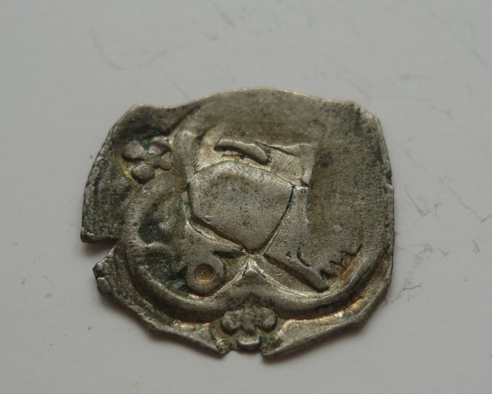 Fenik, 1453-57, Ladislav Pohrobek, Rakousko