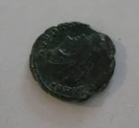 AE-14, Constantinus I., Pietas, Řím-císařství