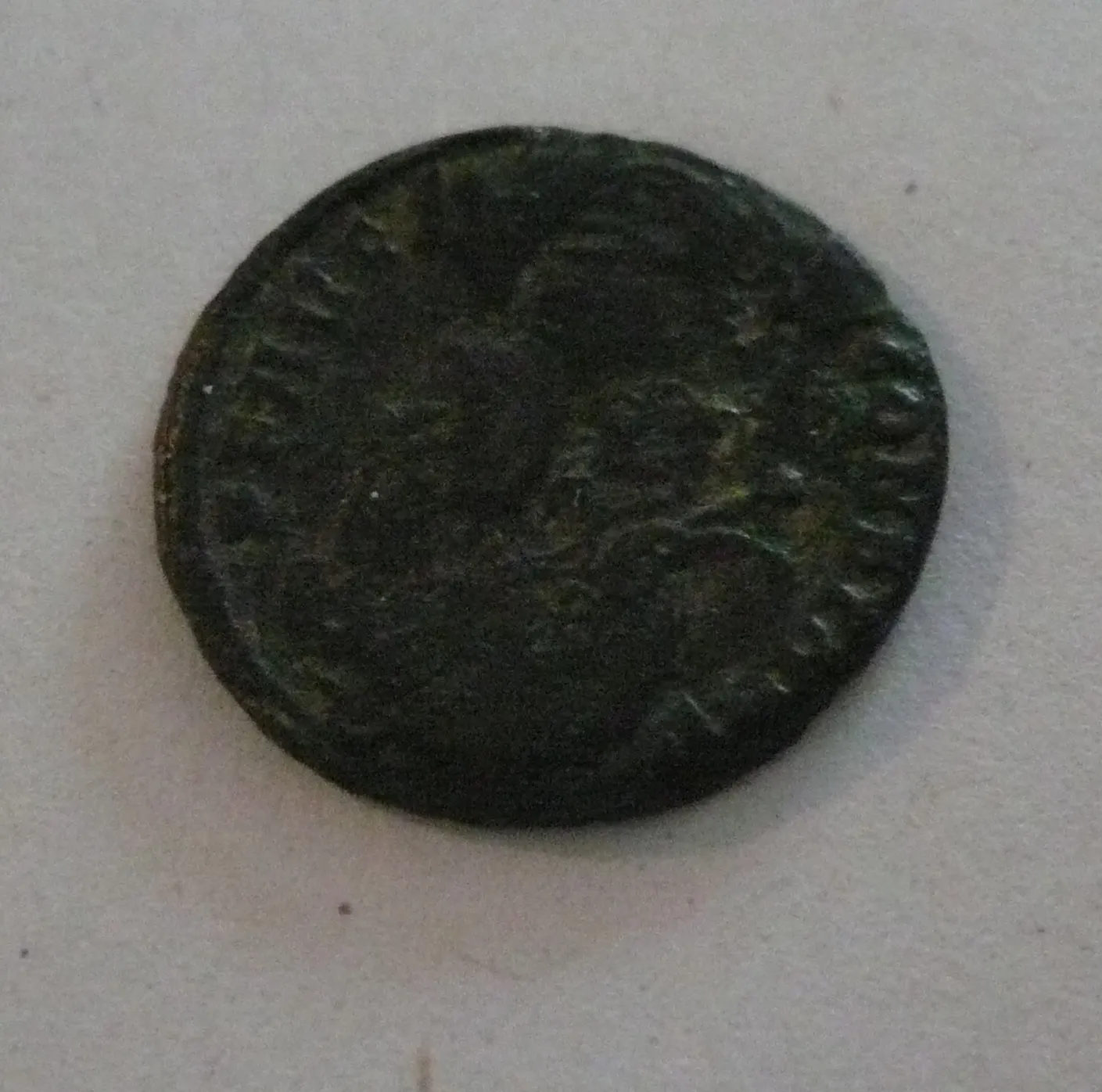 AE-15, Constantinus I., 307-37, 2 vojáci, Řím-císařství