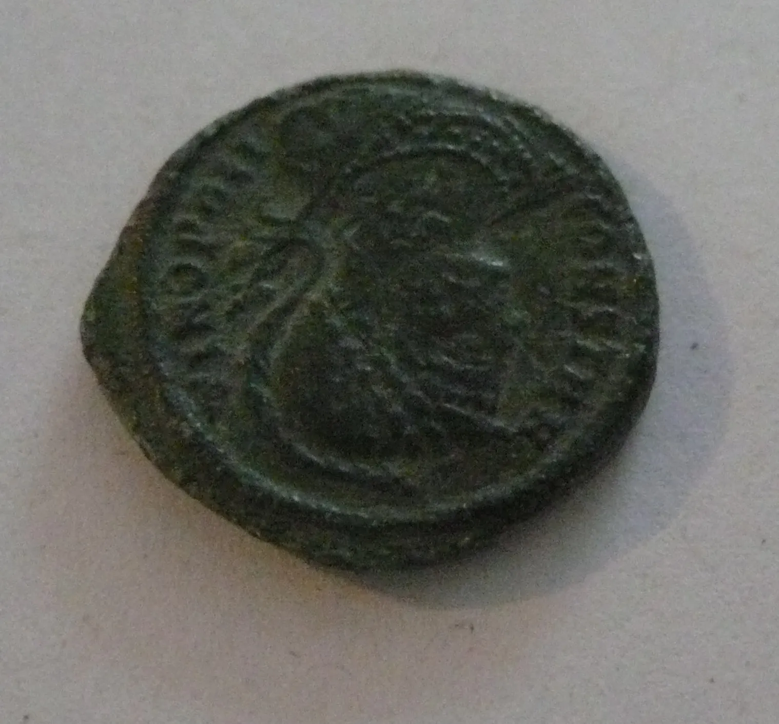 AE-18, Constantinus I., Victorie, Řím-císařství