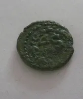 AE-16, hlava s korunou, 198-217 Caracalla, Řím-kolonie