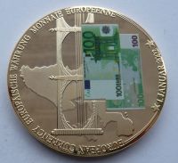 Medaile s motivem sjednocení Evropy + 100 Euro bankovky