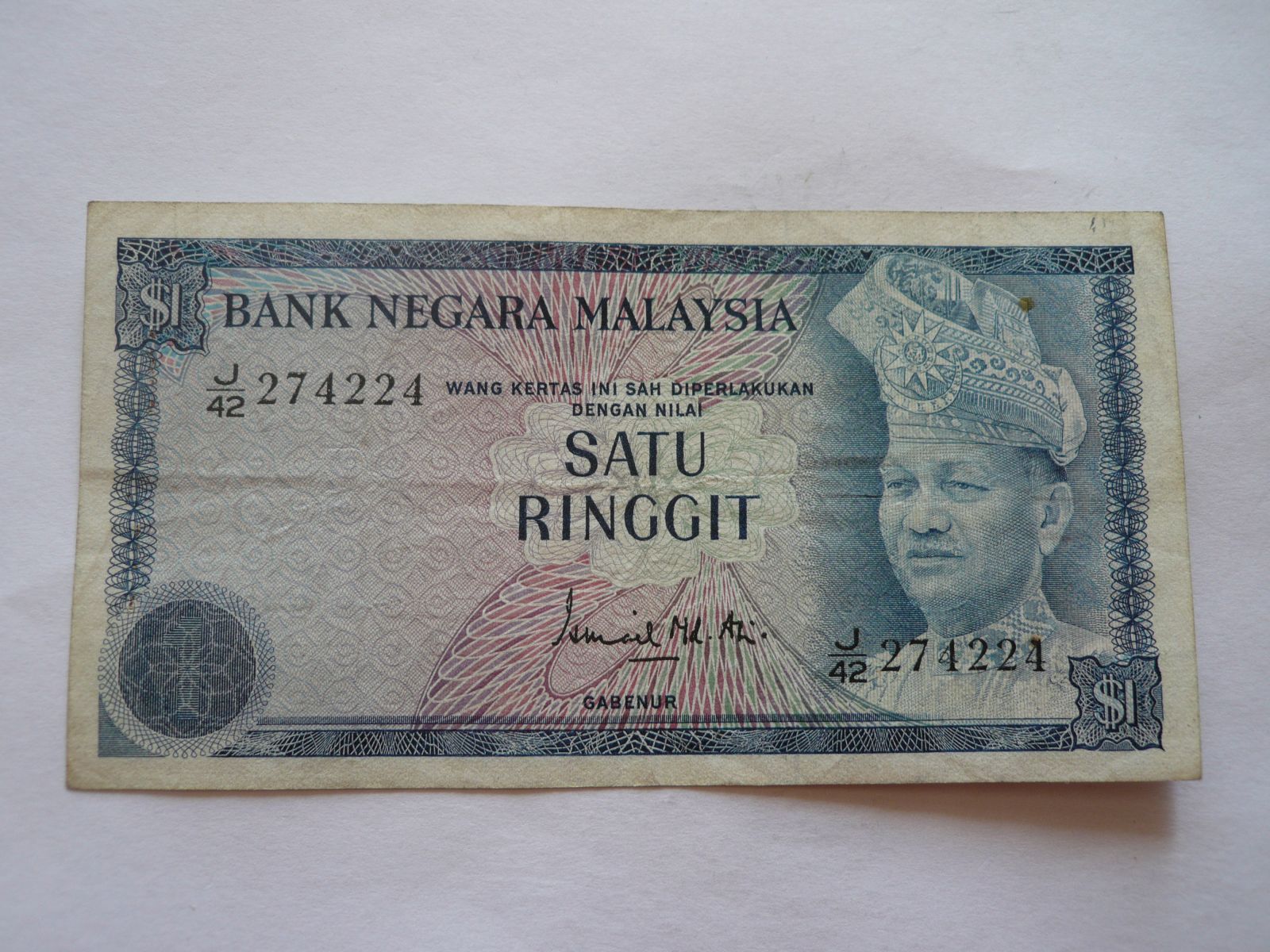 1 Ringit, král-modrá, Malaysie