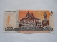 100, Kambodža